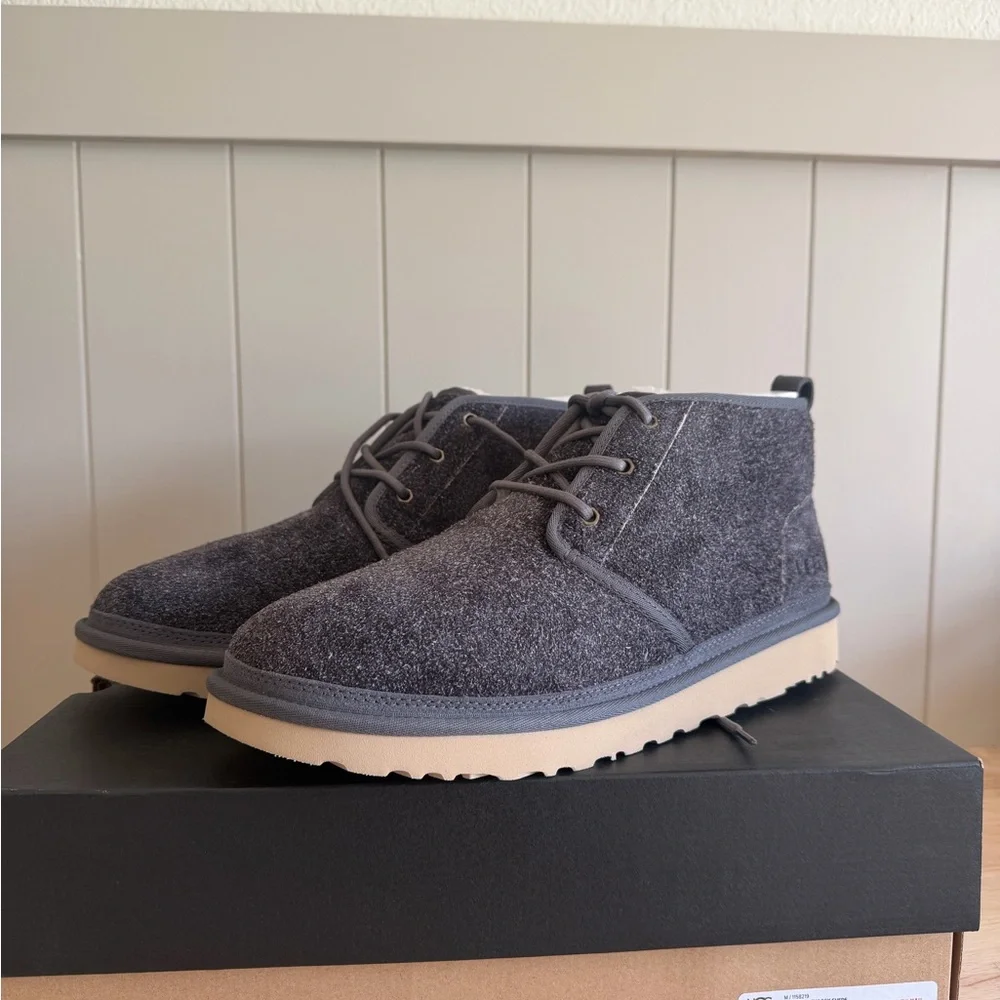 UGG Men's Gray Suede Chukka Boots with Cream Sole NWT
